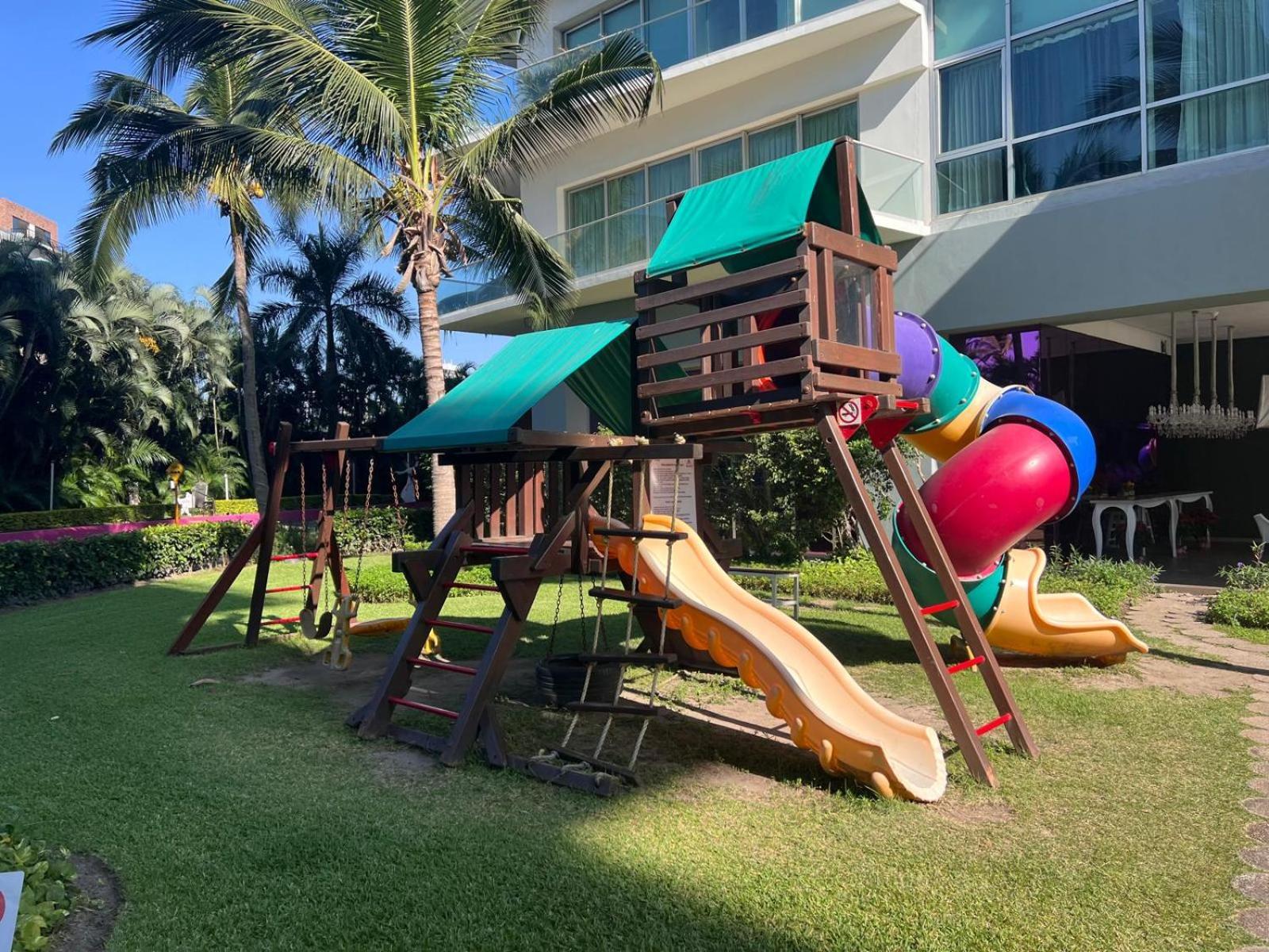 Icon Vallarta, 푸에르토 발라타 외부 사진